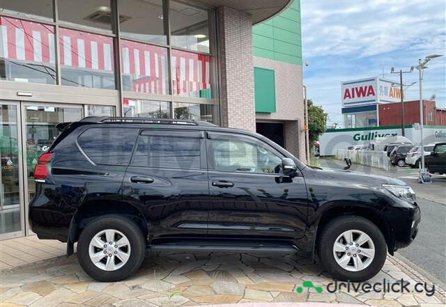 Toyota Land Cruiser Prado Black