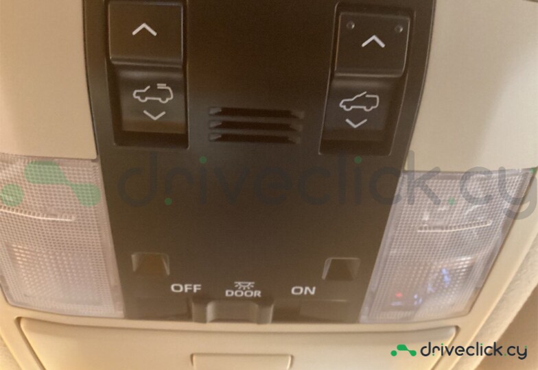 Toyota Land Cruiser Prado White