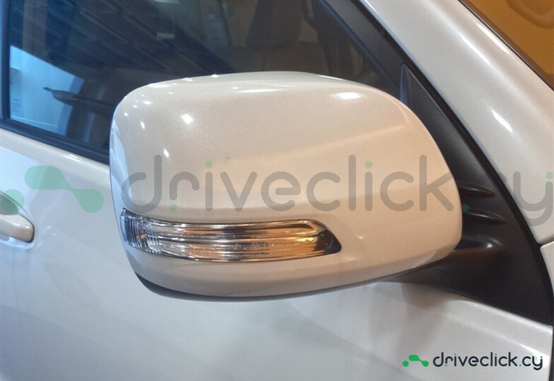 Toyota Land Cruiser Prado White