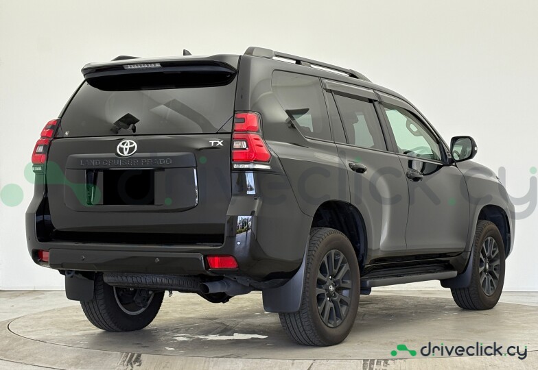 Toyota Land Cruiser Prado Black