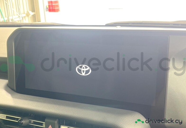 Toyota Land Cruiser 250 White