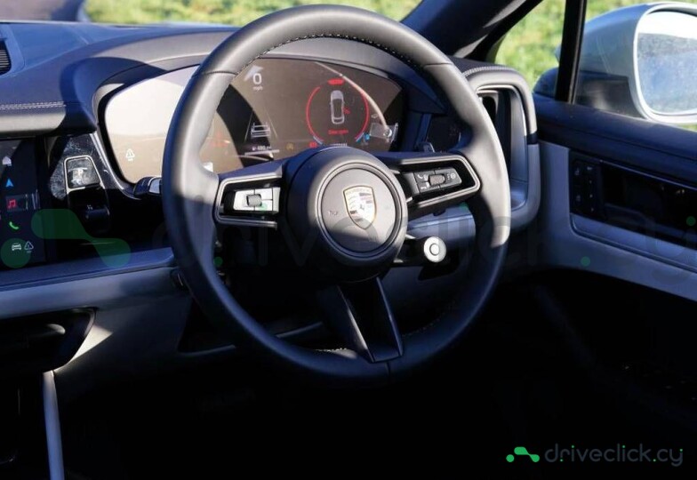Porsche Cayenne Серый