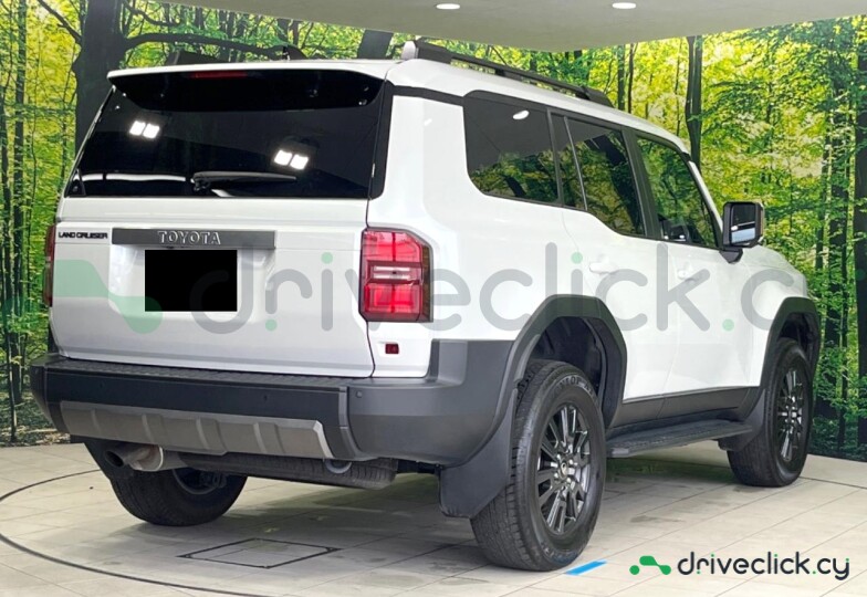 Toyota Land Cruiser 250 White
