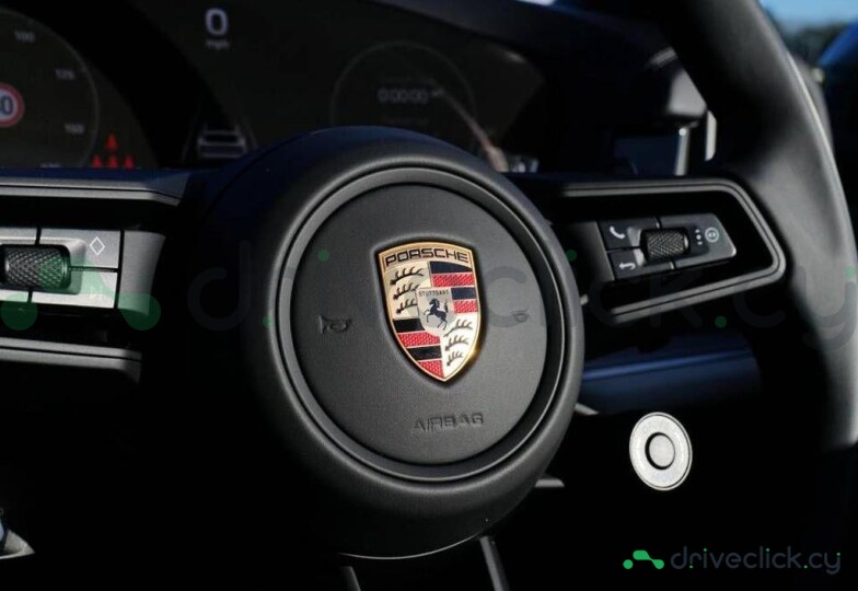 Porsche Cayenne Серый