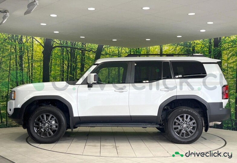 Toyota Land Cruiser 250 White