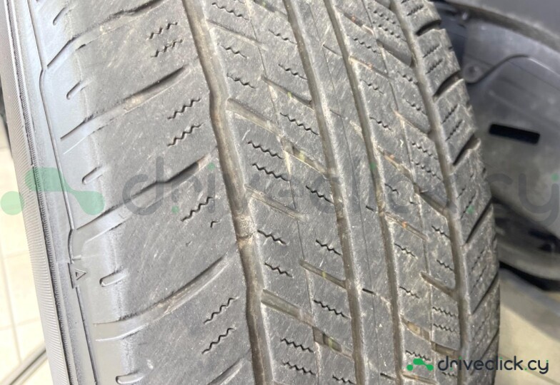 Toyota Land Cruiser 250 White