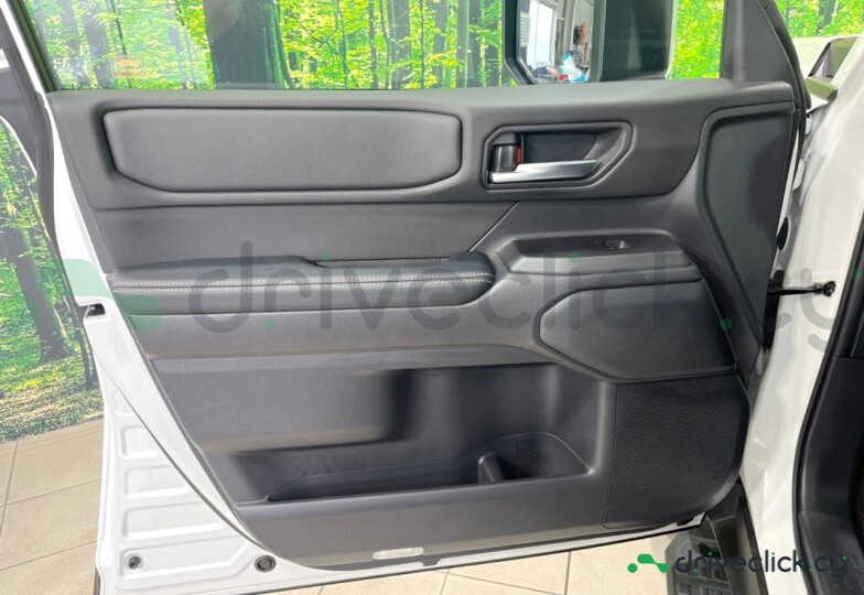 Toyota Land Cruiser 250 White