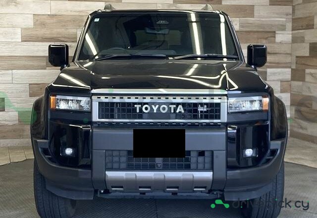 Toyota Land Cruiser 250 Black