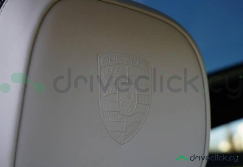 Porsche Cayenne Серый