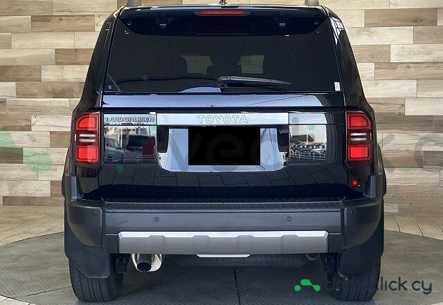 Toyota Land Cruiser 250 Black