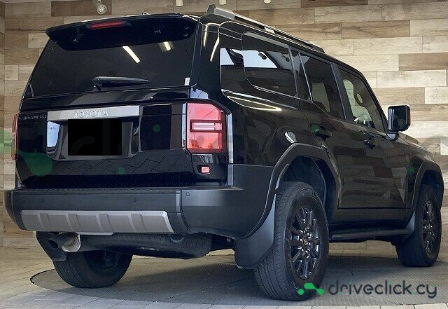 Toyota Land Cruiser 250 Black