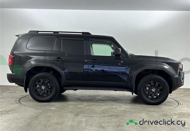 Toyota Land Cruiser 250 Black