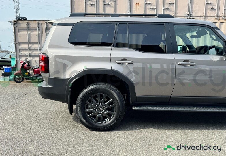 Toyota Land Cruiser 250 Brown