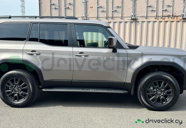 Toyota Land Cruiser 250 Brown