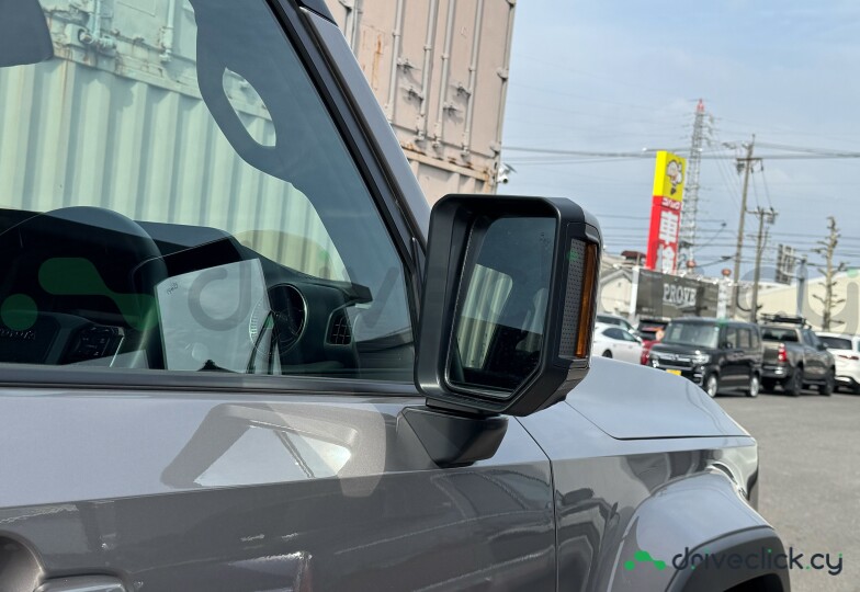 Toyota Land Cruiser 250 Brown