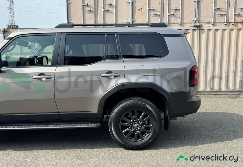 Toyota Land Cruiser 250 Brown