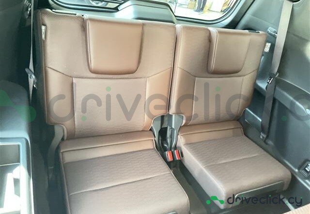 Toyota Land Cruiser 250 Beige
