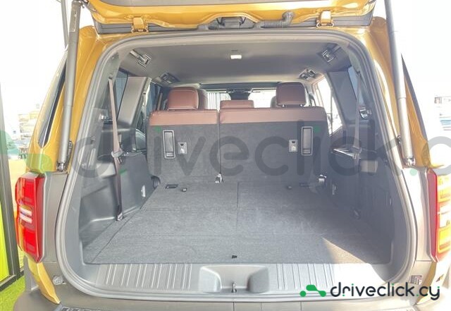 Toyota Land Cruiser 250 Beige