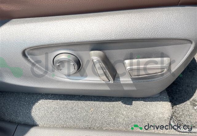 Toyota Land Cruiser 250 Beige
