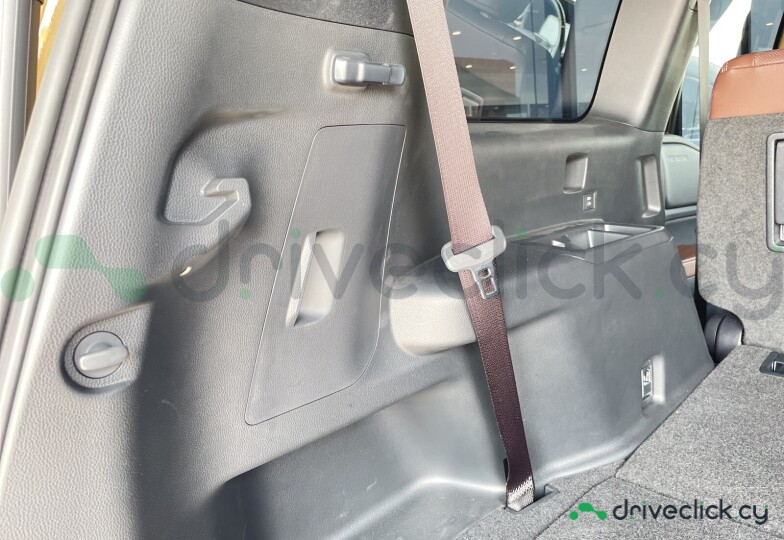 Toyota Land Cruiser 250 Beige