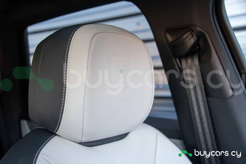 Porsche Cayenne Blue