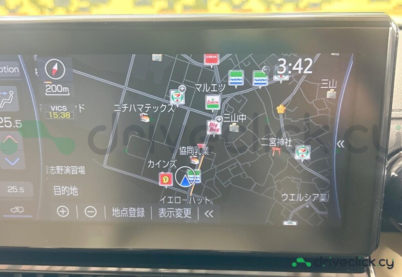 Toyota Land Cruiser 300 White