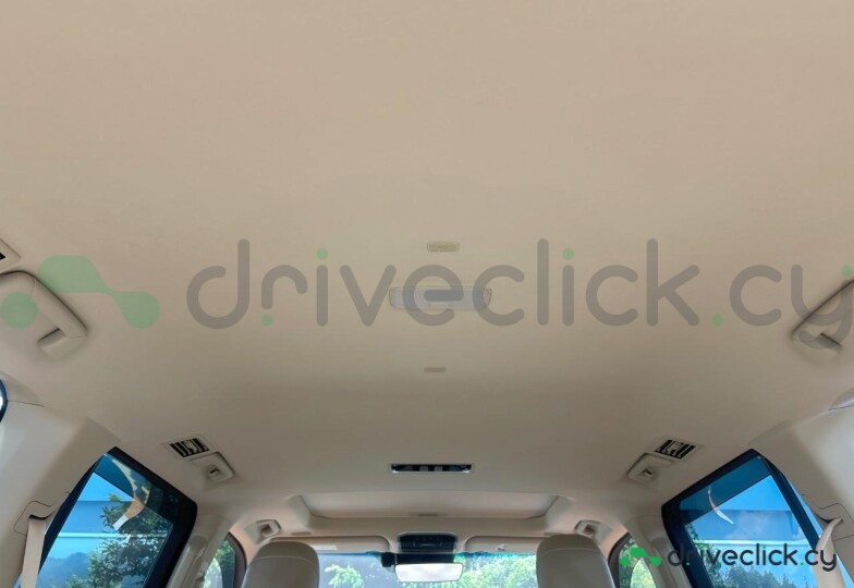 Toyota Land Cruiser 300 White
