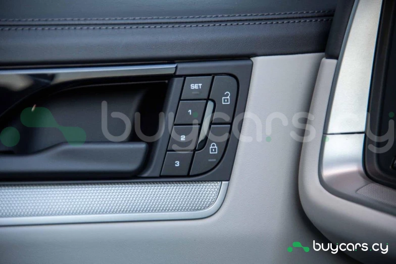 Porsche Cayenne Blue