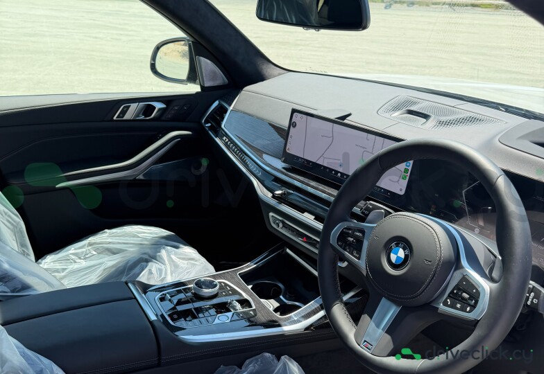 BMW X7 Белый