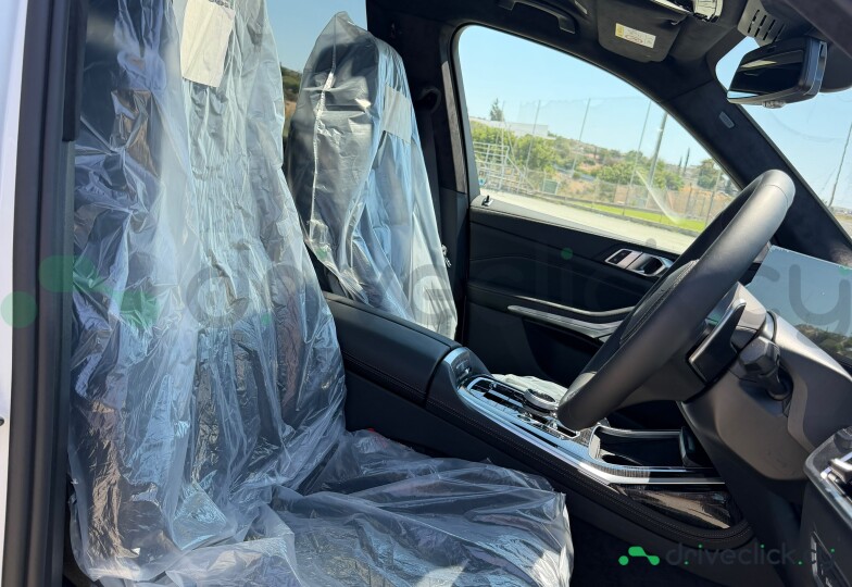 BMW X7 Белый