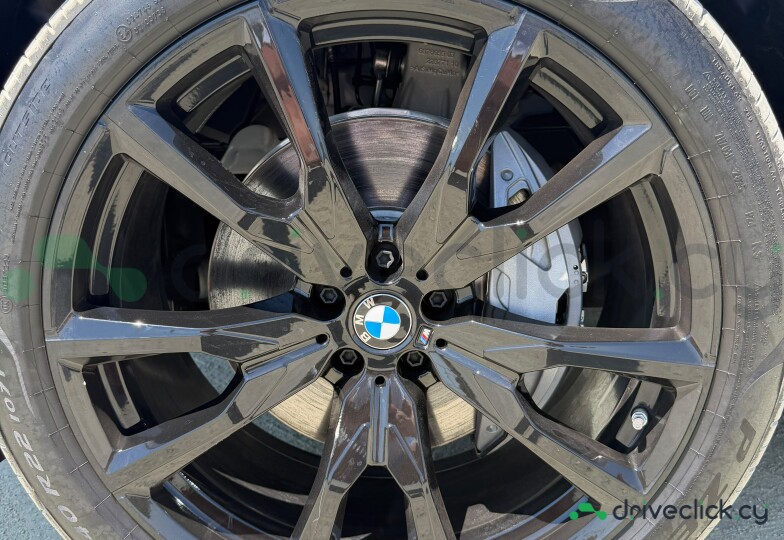 BMW X7 Белый