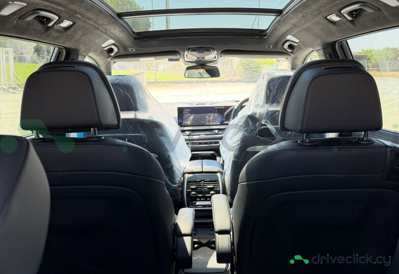 BMW X7 Белый