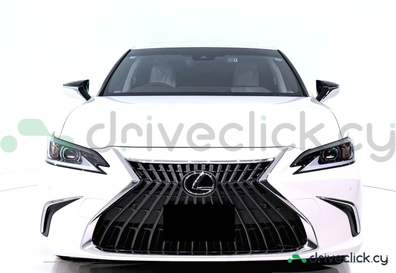 Lexus ES White