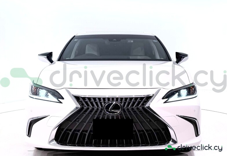 Lexus ES White