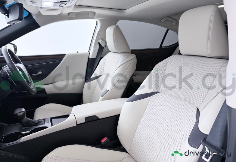 Lexus ES White