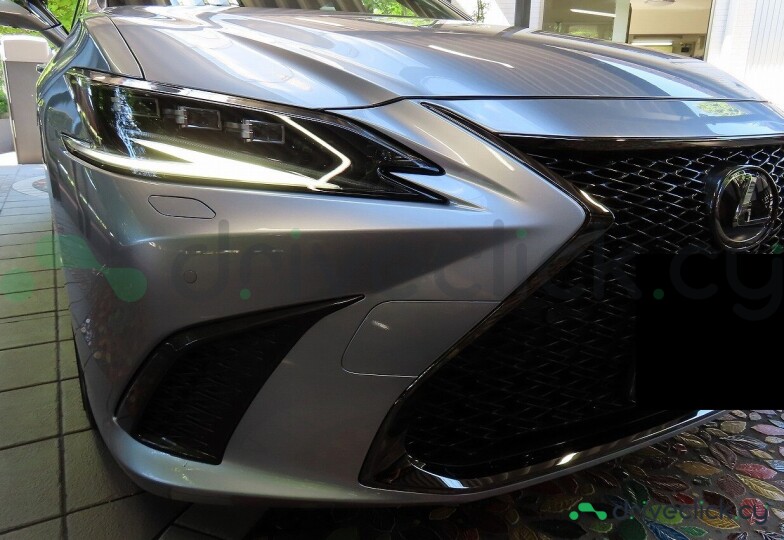 Lexus ES Grey