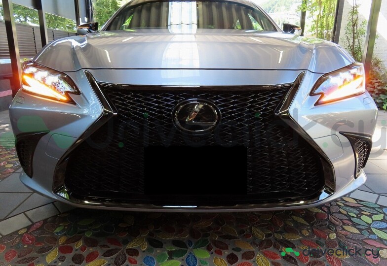 Lexus ES Grey