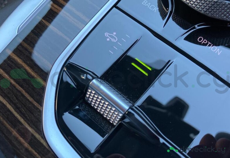 BMW X7 Серый