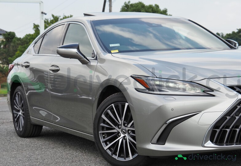 Lexus ES Grey