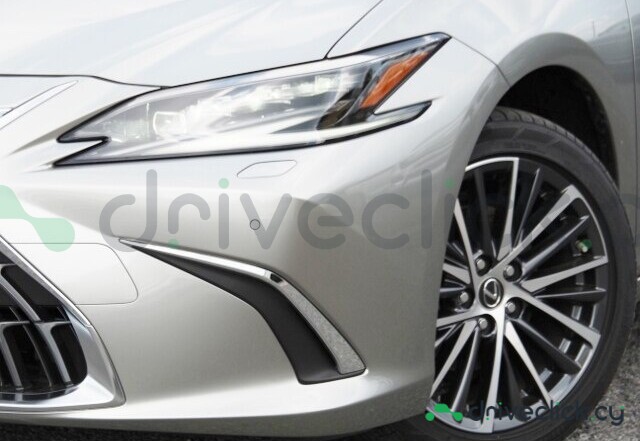 Lexus ES Grey