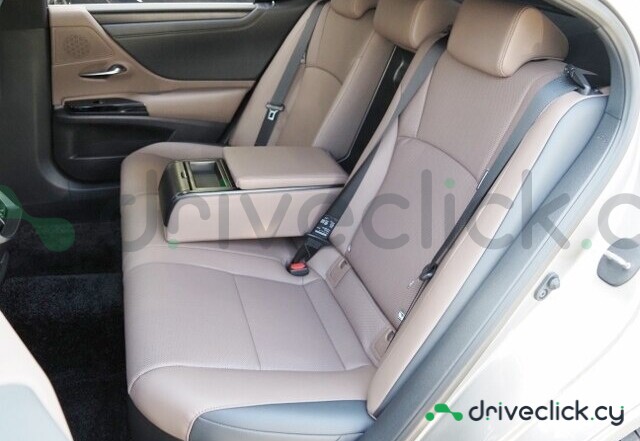 Lexus ES Grey