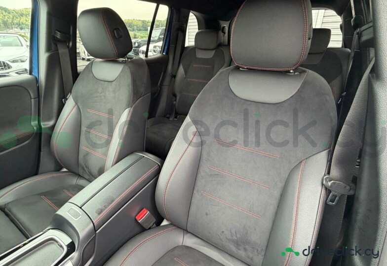 Mercedes GLB-class Blue