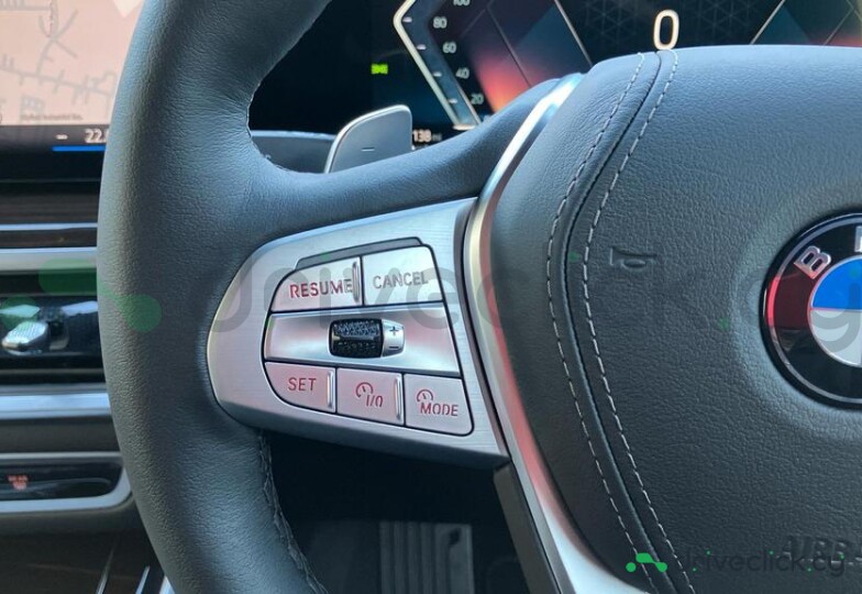 BMW X7 Серый