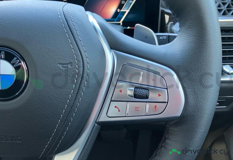 BMW X7 Серый