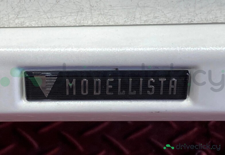 Toyota Land Cruiser 300 White