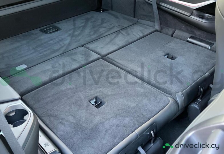 BMW X7 Серый