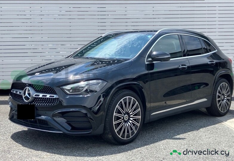 Mercedes GLA-class Black