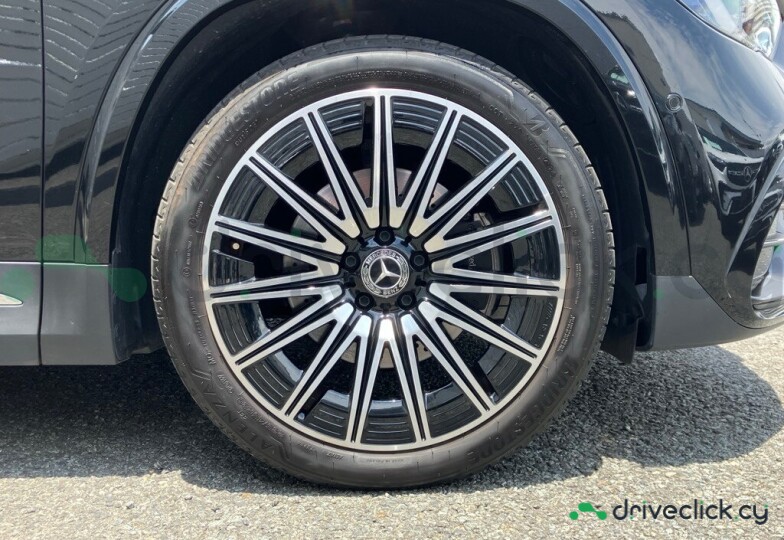 Mercedes GLA-class Black