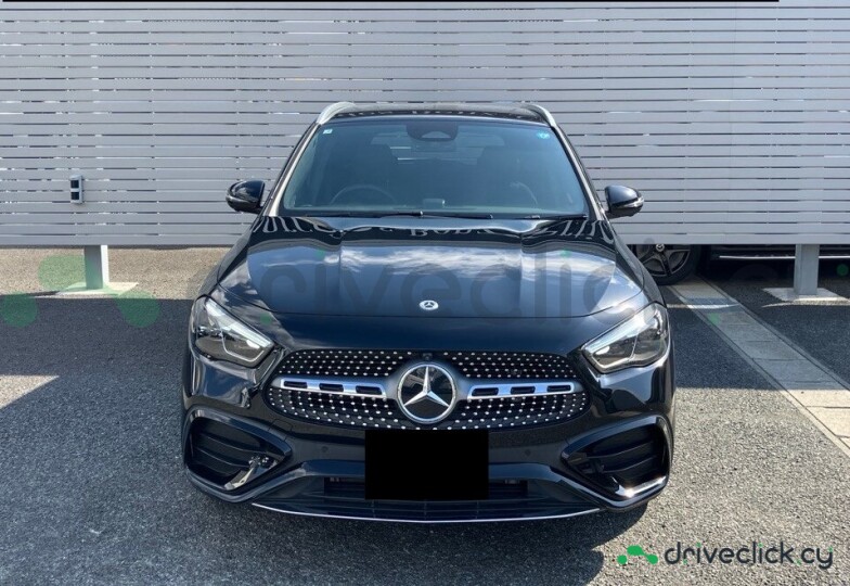 Mercedes GLA-class Black