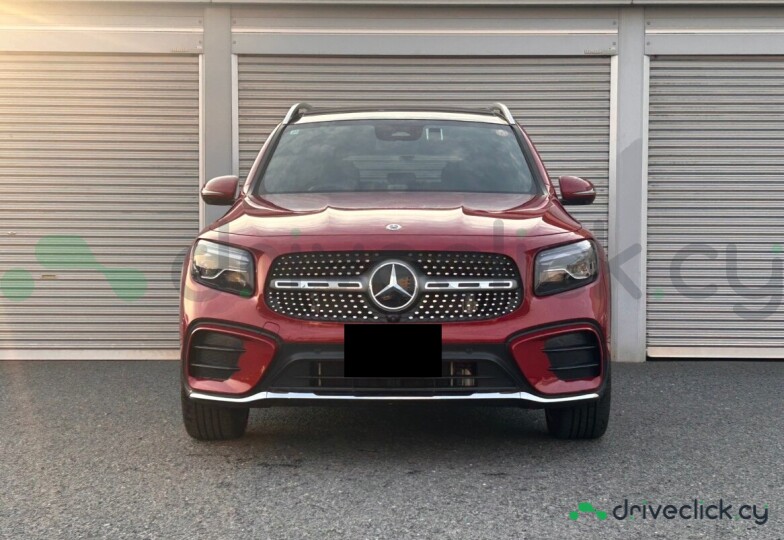 Mercedes GLB-class Red